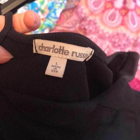 Black scallop dress - Picture 3 of 3